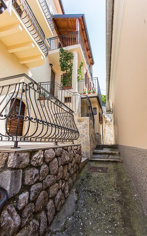 Apartment & Room Antonio Врбник Экстерьер фото
