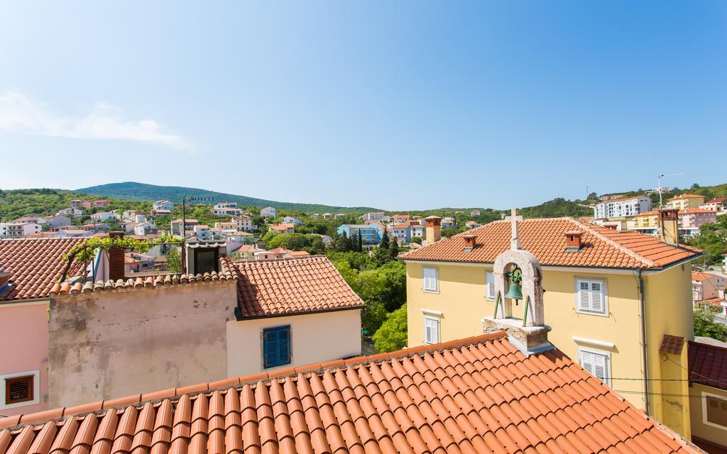 Apartment & Room Antonio Врбник Экстерьер фото
